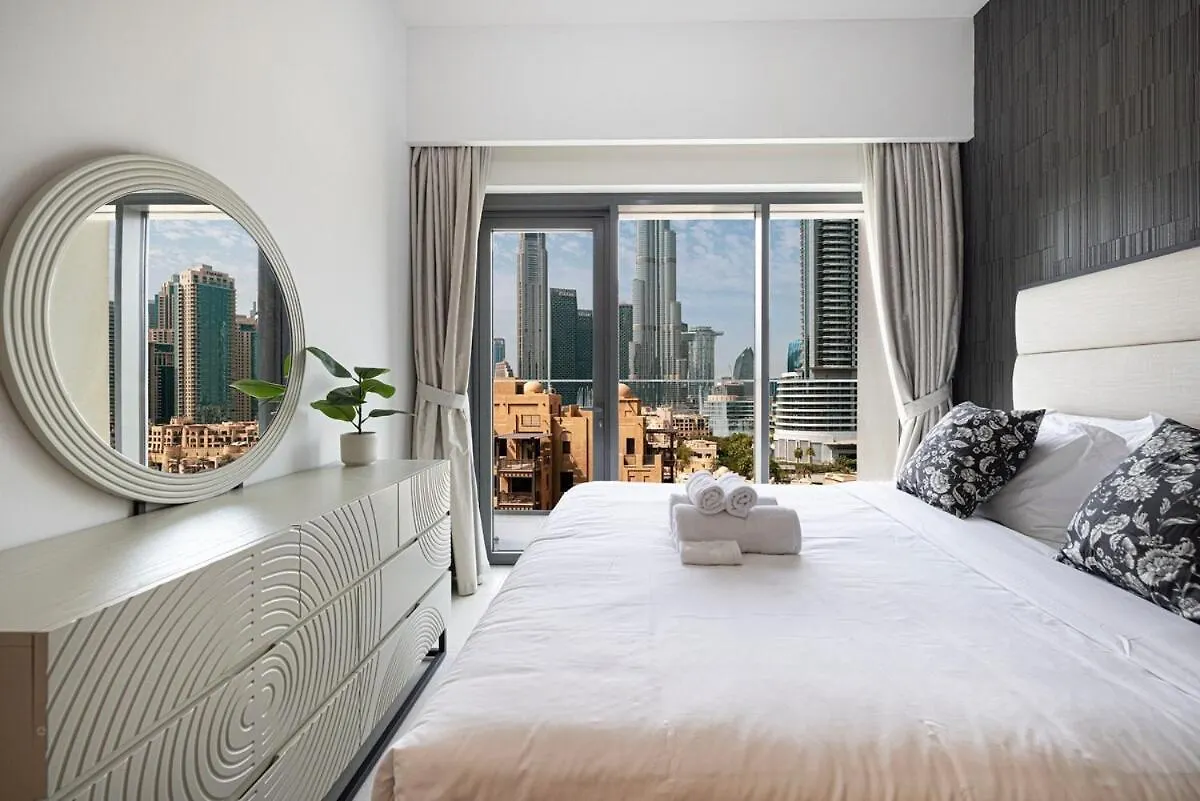 Apartment Walk To Dubai Mall- Enjoy Burj Khalifa Show