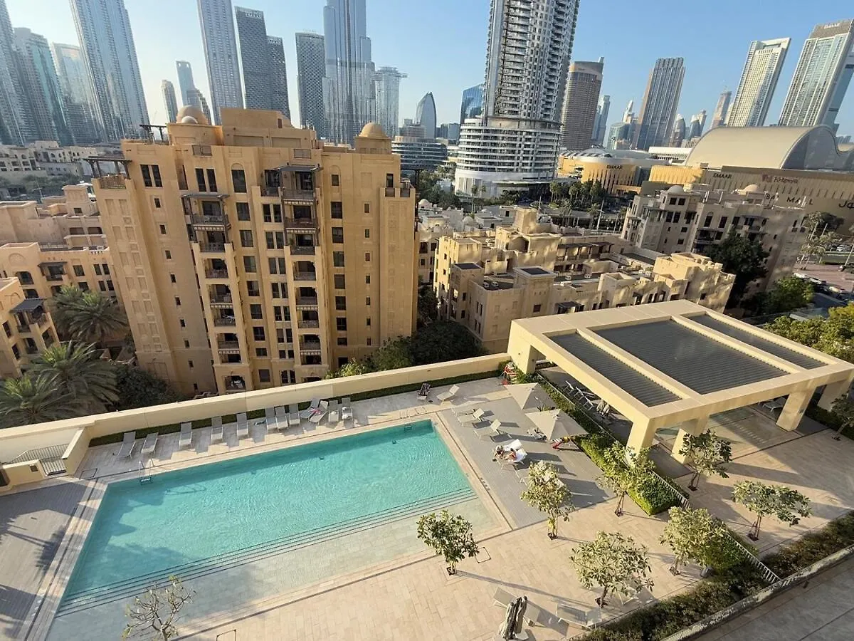 Walk To Dubai Mall- Enjoy Burj Khalifa Show